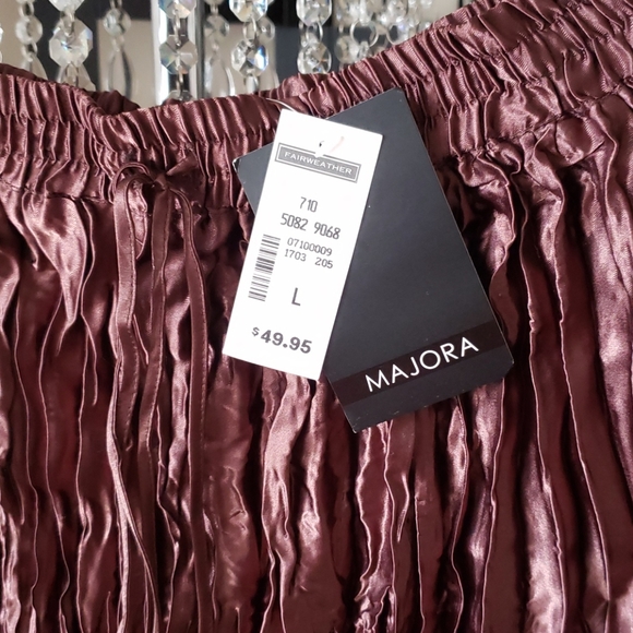 Long skirt - Picture 2 of 4